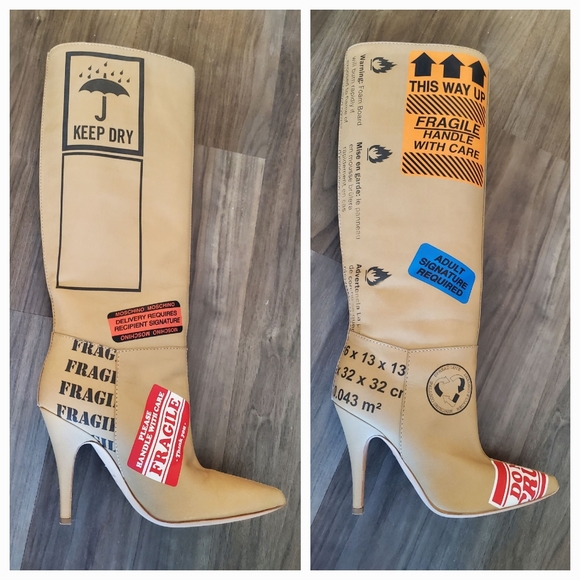 MOSCHINO - UPS mockup tall boots - Picture 15 of 16